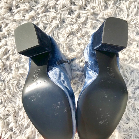 Via Spiga Blue Maury Velvet Block Heel Booties - Picture 8 of 8